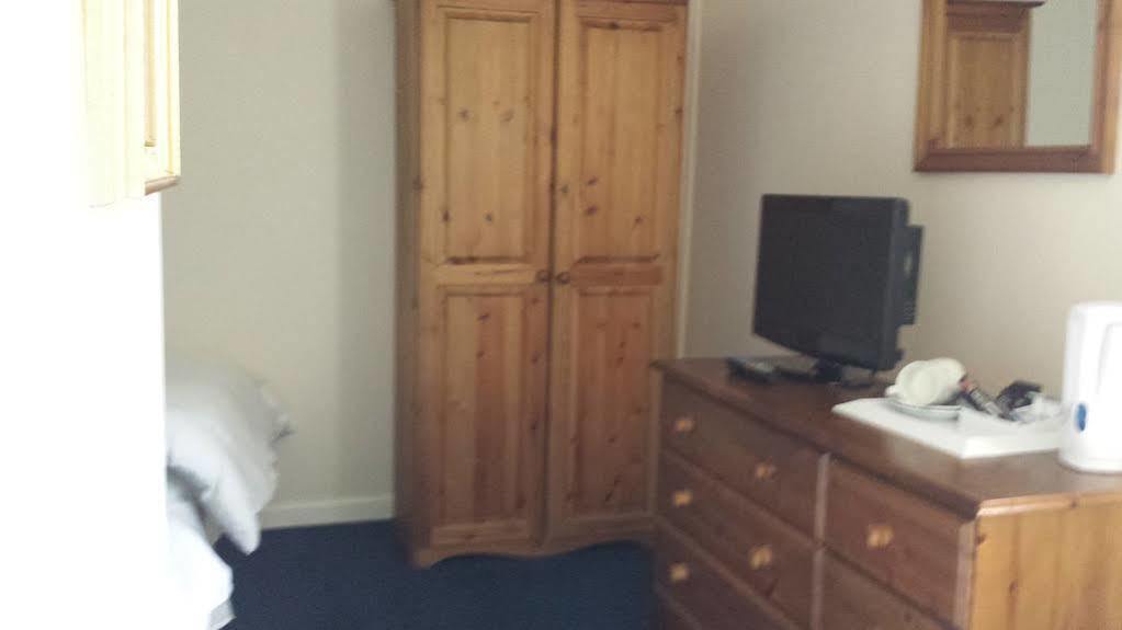 The Castle Inn Ebbw Vale Esterno foto